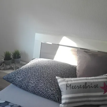 Haus Meeresbrise Wohn- Nr- 3 Mit Balkon By Interhome Appartement Büsum